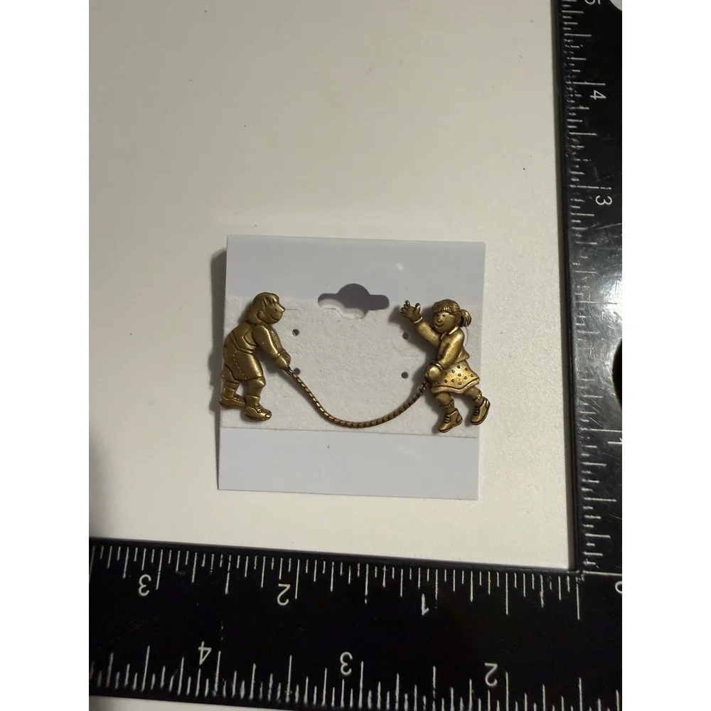 JJ Jonette Vintage Children Playing Jump Rope Pin Antique Gold Tone Brooch